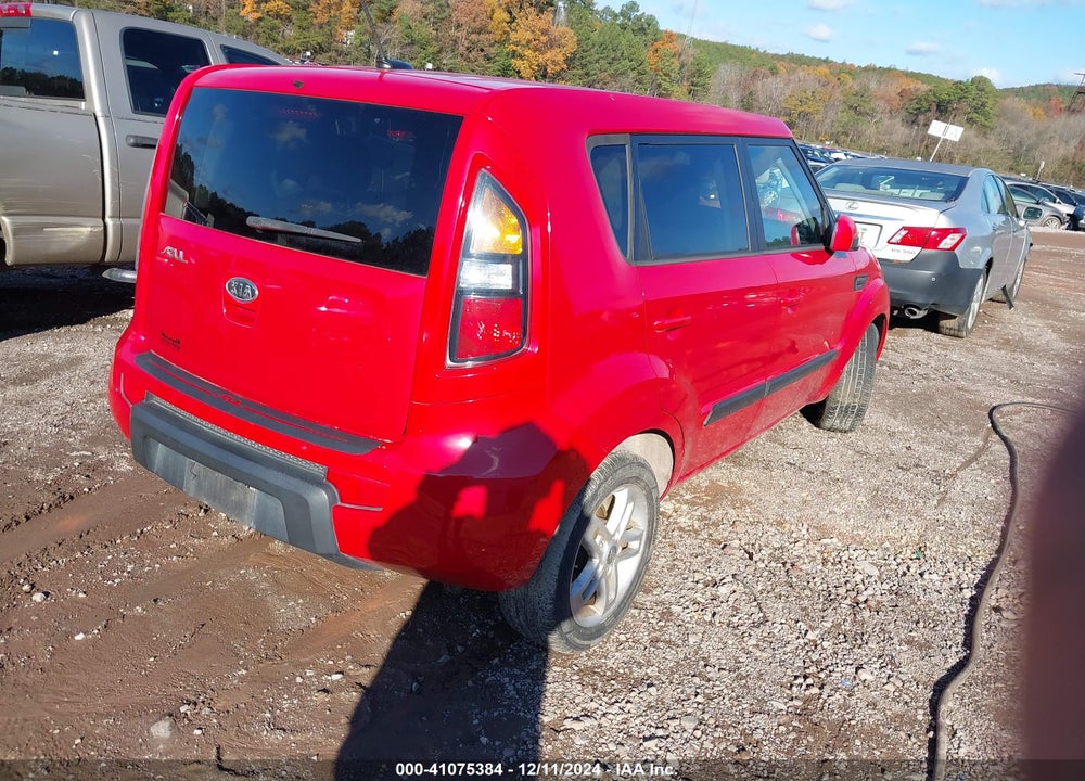 2011 KIA SOUL VIN: KNDJT2A24B7277977