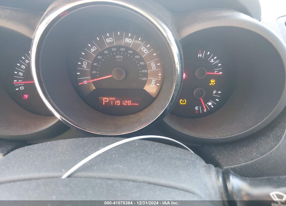 2011 KIA SOUL VIN: KNDJT2A24B7277977