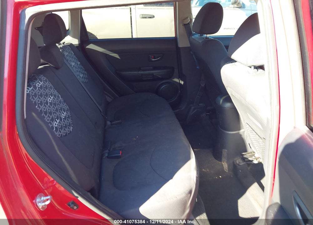 2011 KIA SOUL VIN: KNDJT2A24B7277977