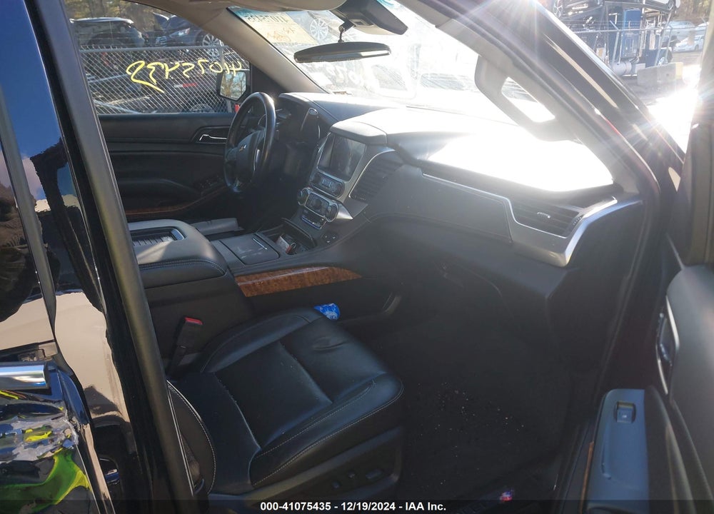 2019 CHEVROLET SUBURBAN VIN: 1GNSKJKCXKR111502