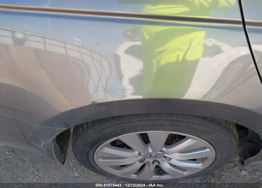 2012 HONDA ACCORD 2.4 EX-L VIN: 1HGCP2F84CA173067
