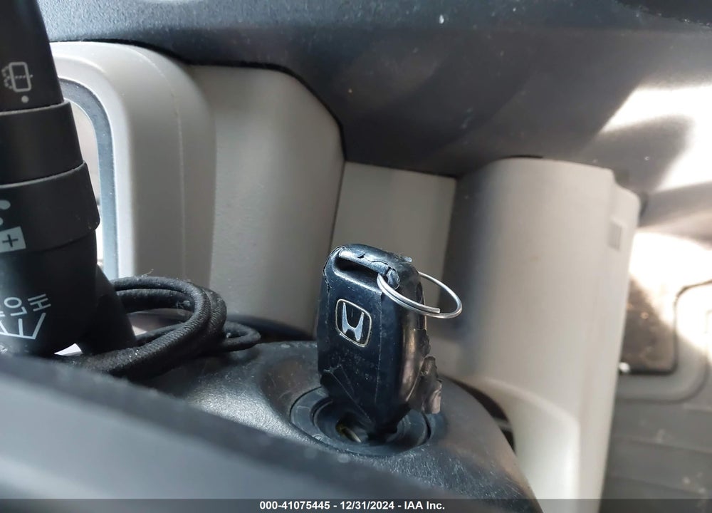 2010 HONDA PILOT LX VIN: 5FNYF4H23AB006330
