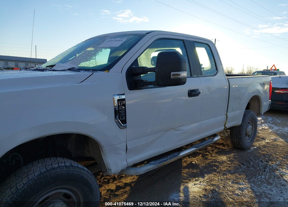 2017 FORD F-250 XL VIN: 1FT7X2B63HEB93640
