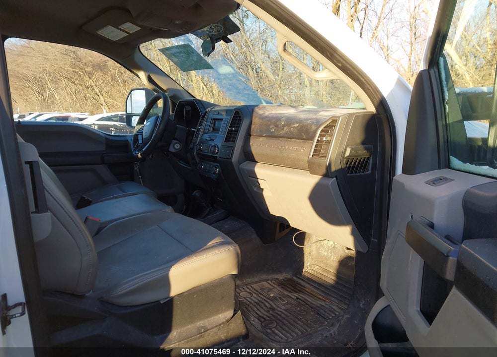 2017 FORD F-250 XL VIN: 1FT7X2B63HEB93640