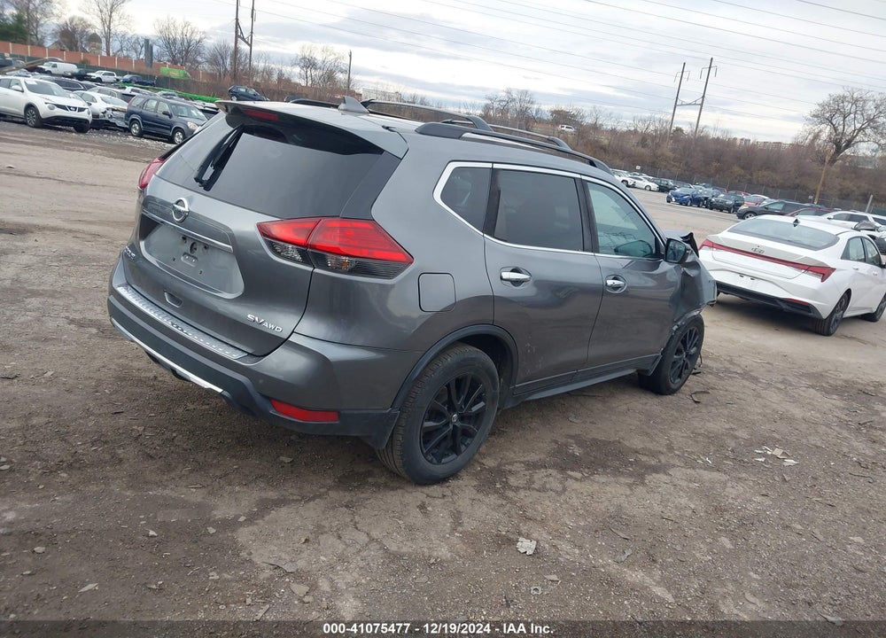 2017 NISSAN ROGUE SV VIN: 5N1AT2MVXHC819634