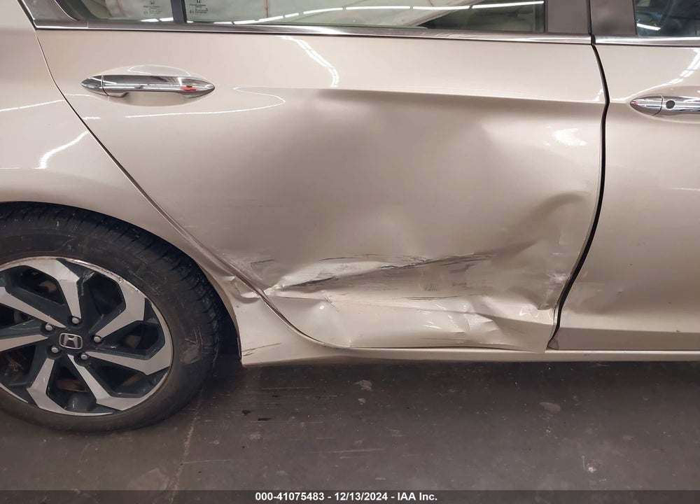2016 HONDA ACCORD EX-L VIN: 1HGCR2F87GA229700