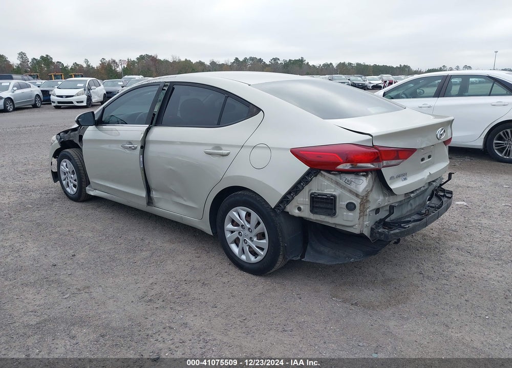 2018 HYUNDAI ELANTRA SE VIN: 5NPD74LF2JH260991