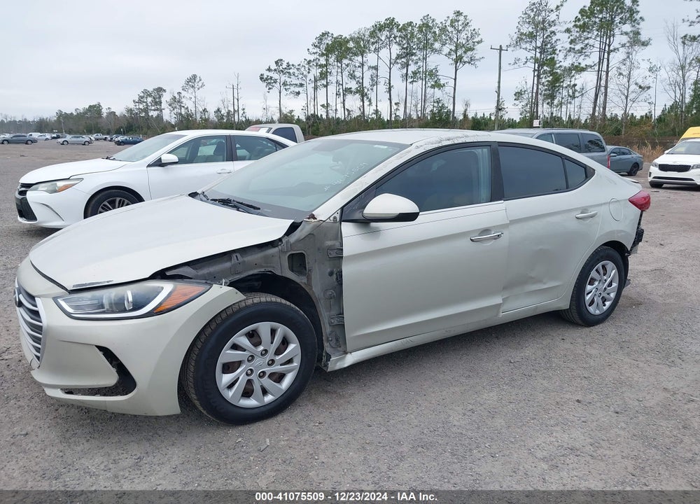 2018 HYUNDAI ELANTRA SE VIN: 5NPD74LF2JH260991