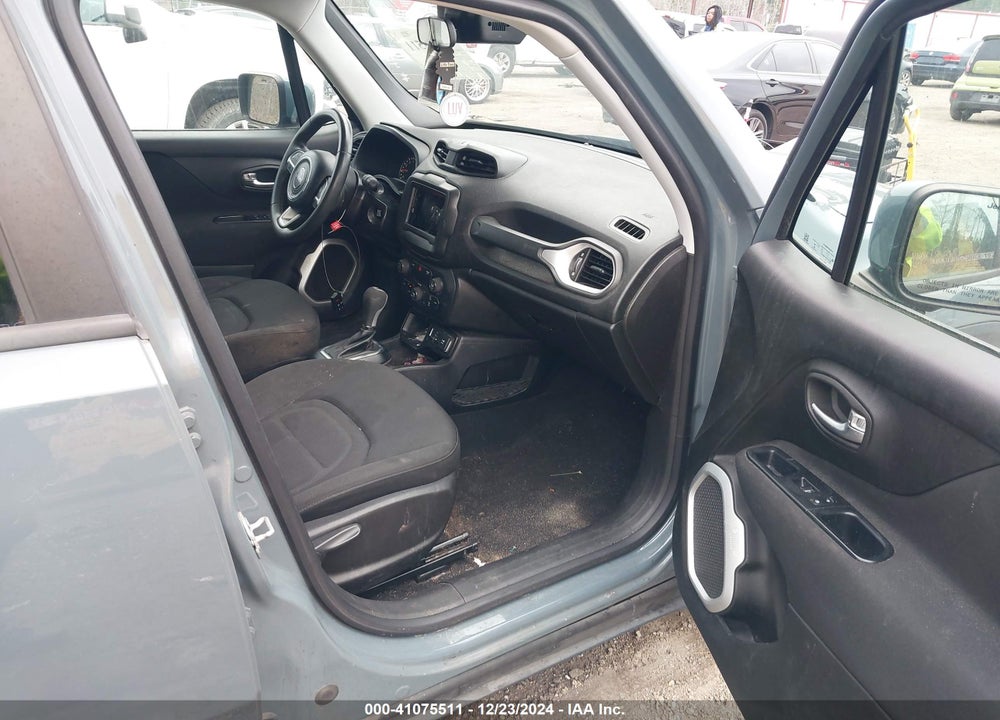2018 JEEP RENEGADE LATITUDE FWD VIN: ZACCJABB8JPH48862