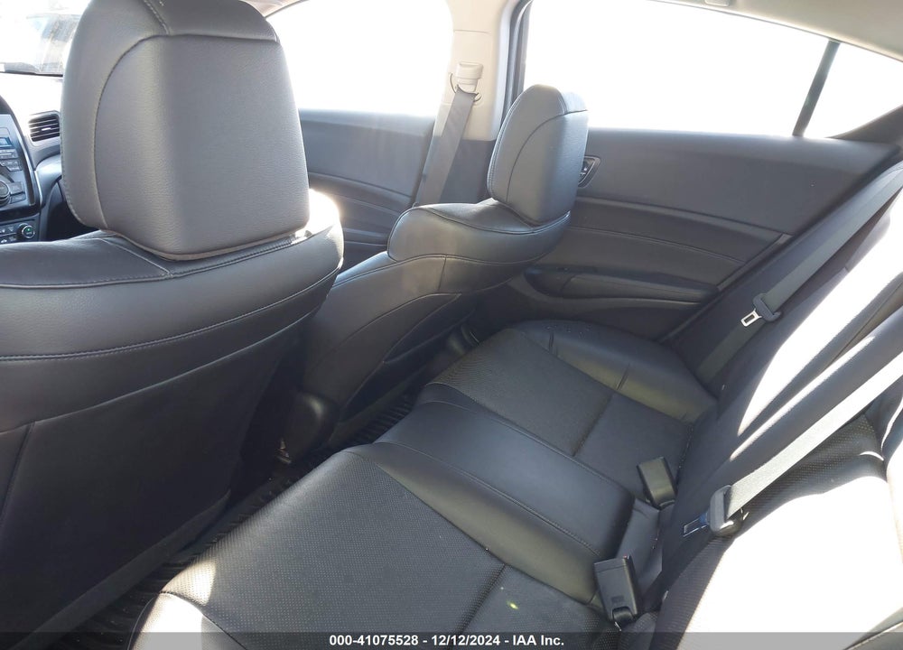 2013 ACURA ILX 2.0L VIN: 19VDE1F72DE011794