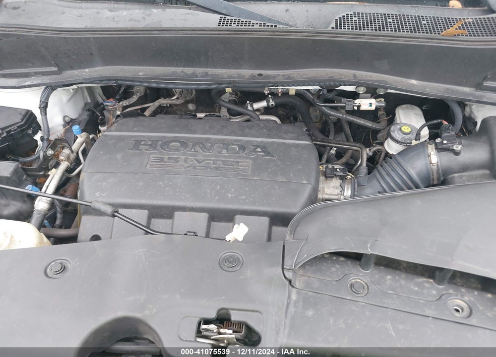2011 HONDA PILOT LX VIN: 5FNYF3H2XBB038123
