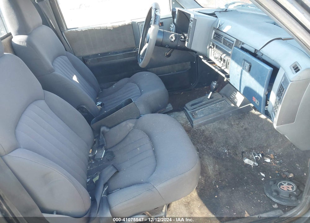 1988 CHEVROLET S TRUCK S10 VIN: 1GCCT14R9J2209164
