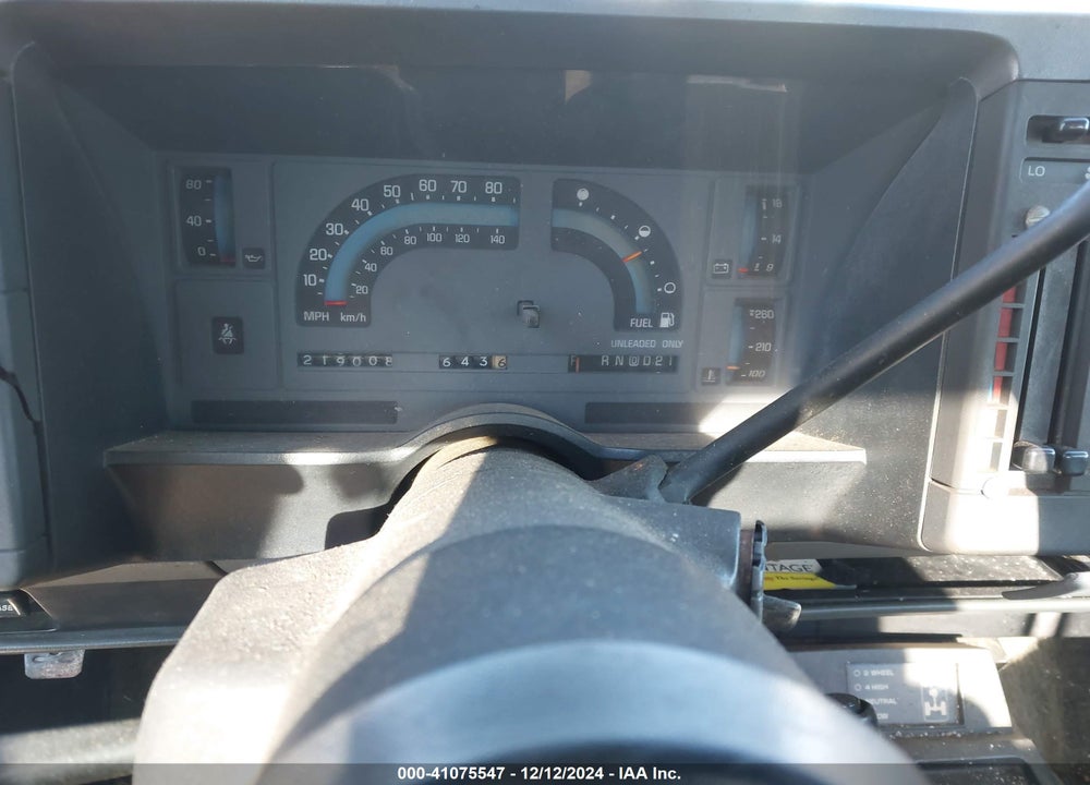 1988 CHEVROLET S TRUCK S10 VIN: 1GCCT14R9J2209164