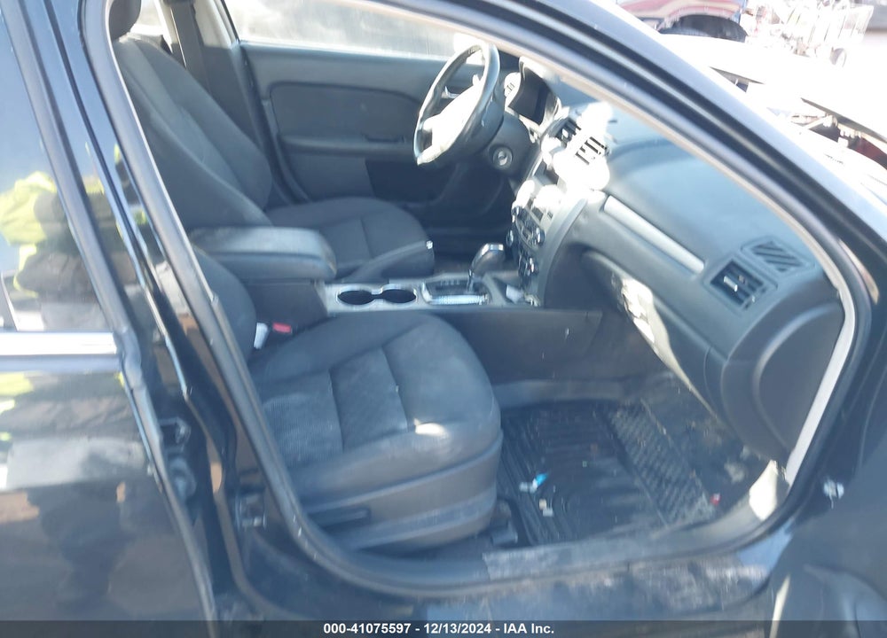 2010 FORD FUSION SE VIN: 3FAHP0HA2AR107909
