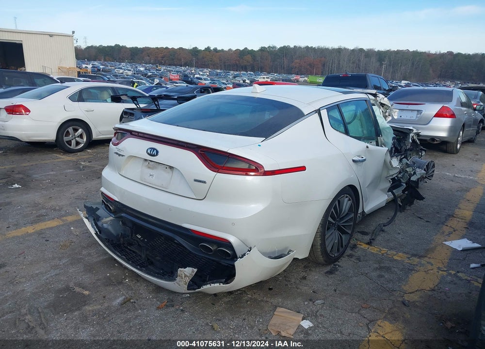 2018 KIA STINGER PREMIUM VIN: KNAE25LA7J6015575