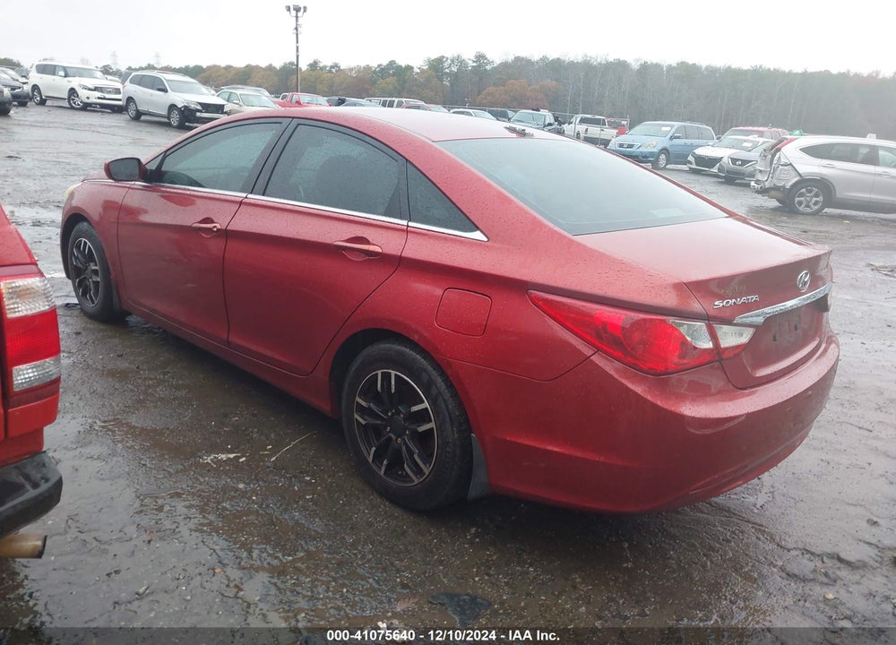 2013 HYUNDAI SONATA GLS VIN: 5NPEB4AC8DH680674