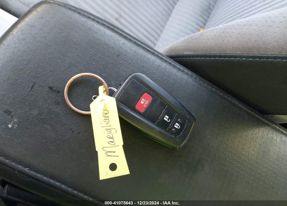 2017 TOYOTA PRIUS VIN: JTDKARFU6H3044549