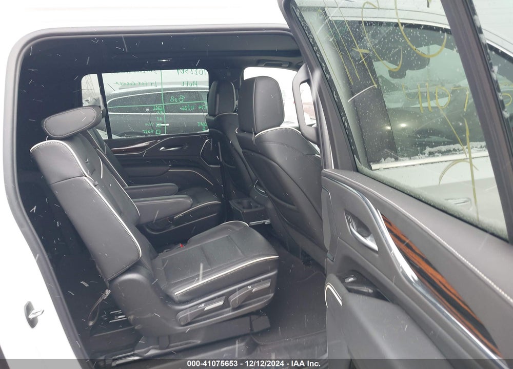 2023 CADILLAC ESCALADE ESV 4WD PREMIUM LUXURY VIN: 1GYS4KKL7PR557181