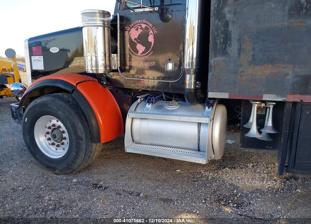 1996 PETERBILT 357 VIN: 1XPAL60X8TN413110