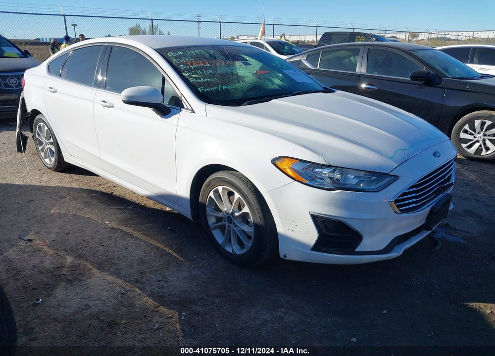 2020 FORD FUSION SE VIN: 3FA6P0HD9LR258900