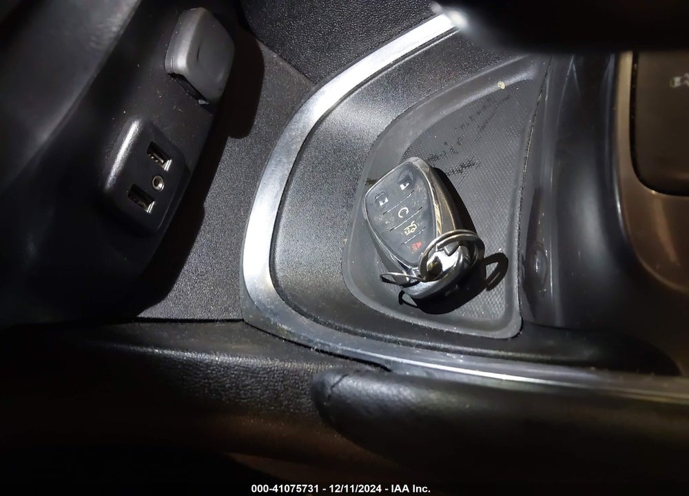 2018 CHEVROLET MALIBU LT VIN: 1G1ZD5ST0JF242391