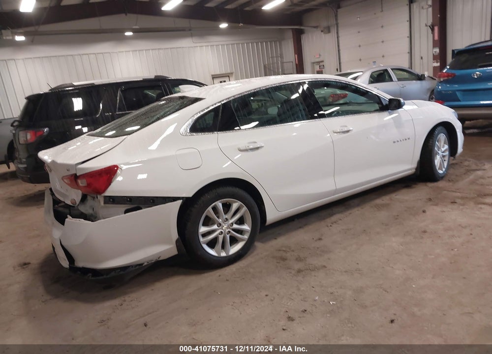 2018 CHEVROLET MALIBU LT VIN: 1G1ZD5ST0JF242391