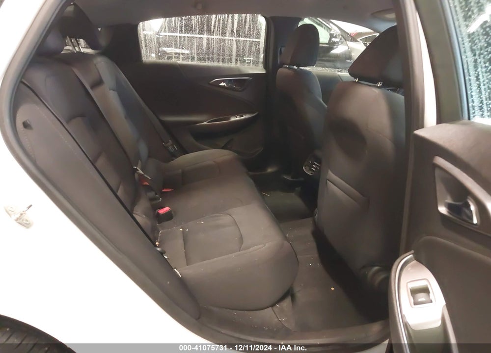 2018 CHEVROLET MALIBU LT VIN: 1G1ZD5ST0JF242391