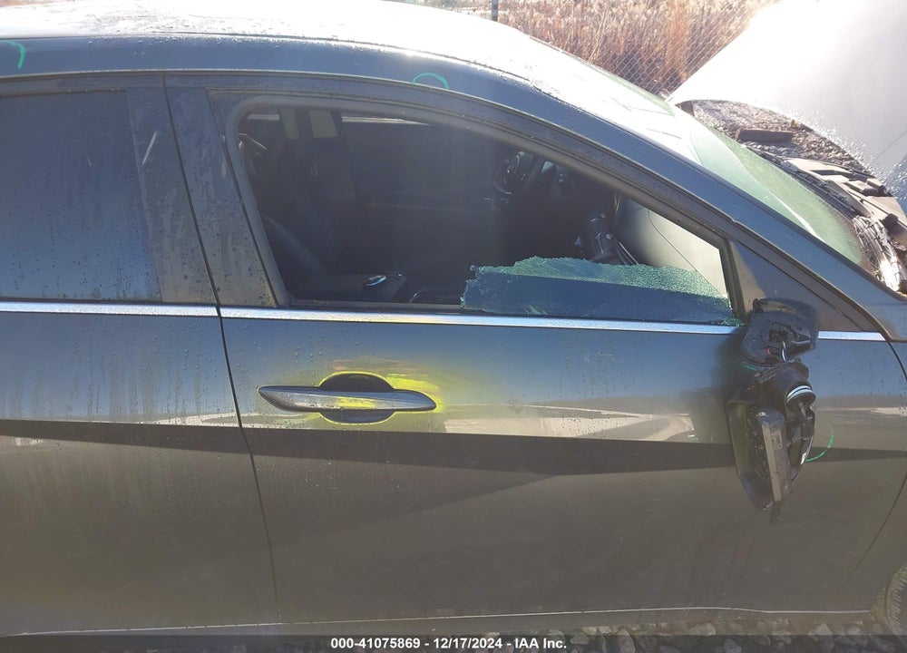 2024 HYUNDAI ELANTRA VIN: KMHLP4DGXRU660913
