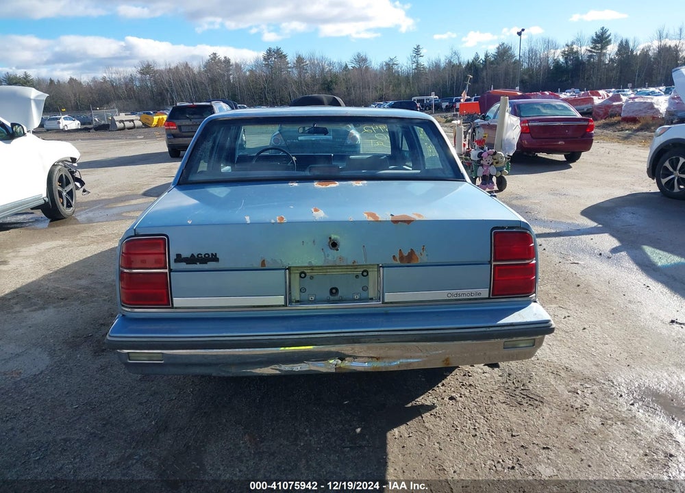 1989 OLDSMOBILE DELTA 88 ROYALE VIN: 1G3HN54C6KH305030