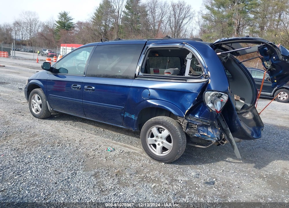 2005 DODGE GRAND CARAVAN SXT VIN: 2D4GP44L05R562048