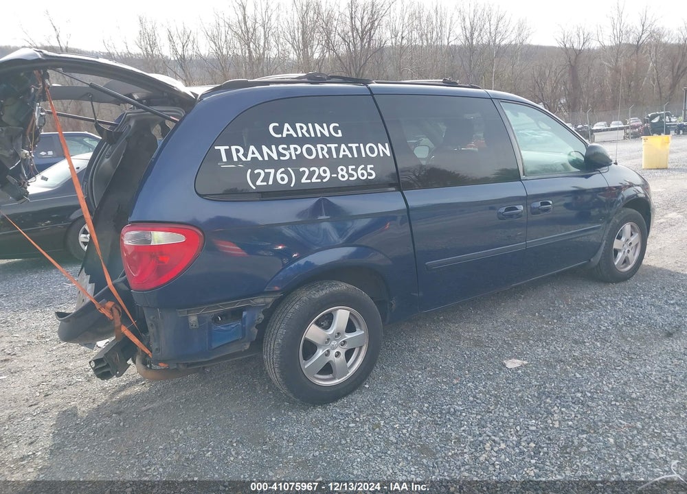 2005 DODGE GRAND CARAVAN SXT VIN: 2D4GP44L05R562048