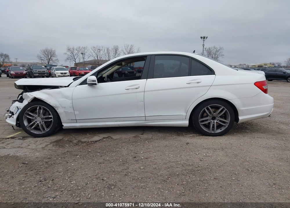 2014 MERCEDES-BENZ C 300 LUXURY 4MATIC/SPORT 4MATIC VIN: WDDGF8AB8EG179145