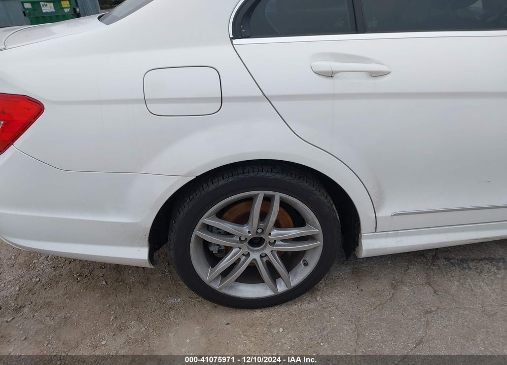 2014 MERCEDES-BENZ C 300 LUXURY 4MATIC/SPORT 4MATIC VIN: WDDGF8AB8EG179145