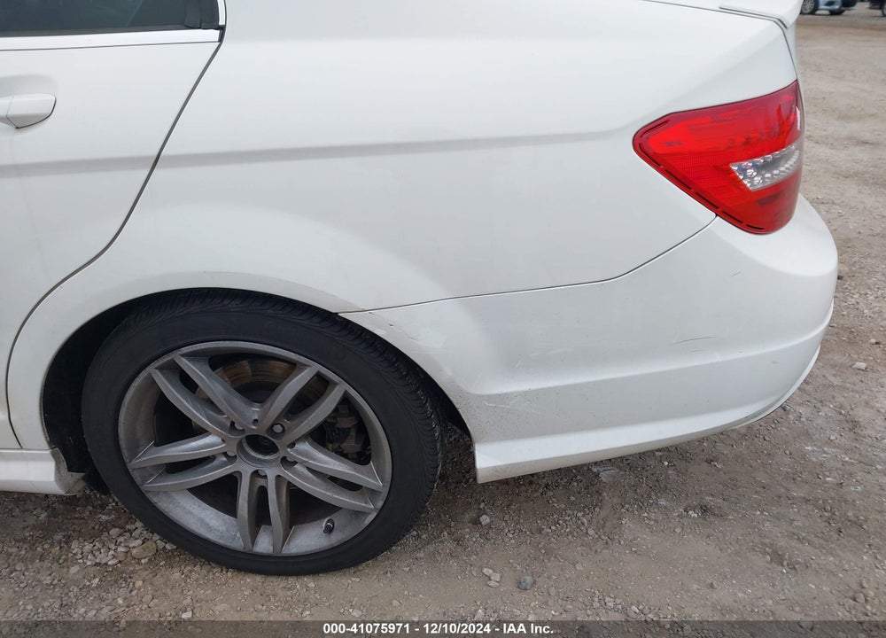 2014 MERCEDES-BENZ C 300 LUXURY 4MATIC/SPORT 4MATIC VIN: WDDGF8AB8EG179145
