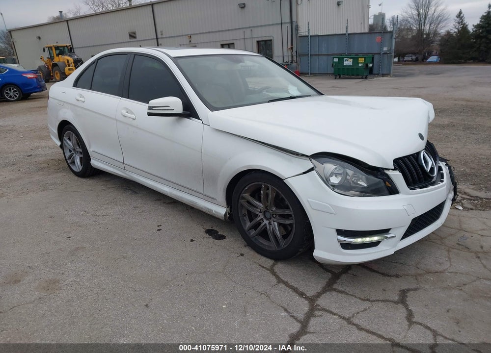 2014 MERCEDES-BENZ C 300 LUXURY 4MATIC/SPORT 4MATIC VIN: WDDGF8AB8EG179145