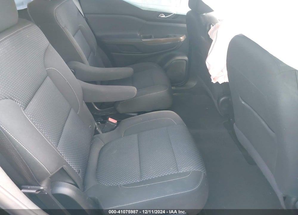 2021 GMC ACADIA FWD SLE VIN: 1GKKNKLS7MZ106664