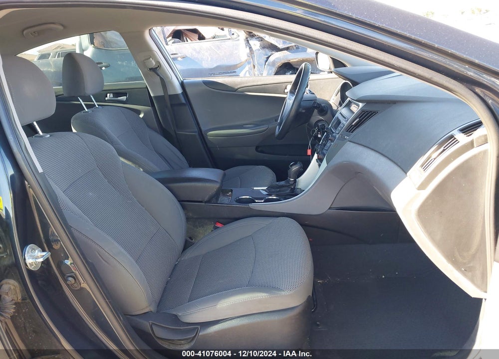 2014 HYUNDAI SONATA GLS VIN: 5NPEB4AC8EH876034