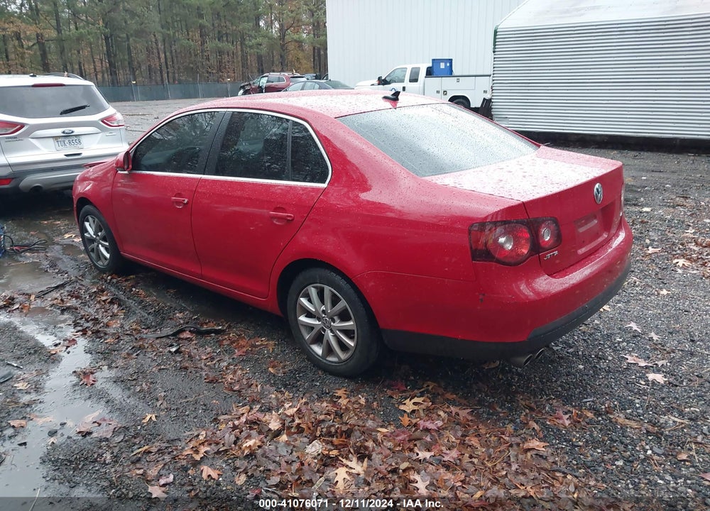 2010 VOLKSWAGEN JETTA SE VIN: 3VWRZ7AJ5AM015022