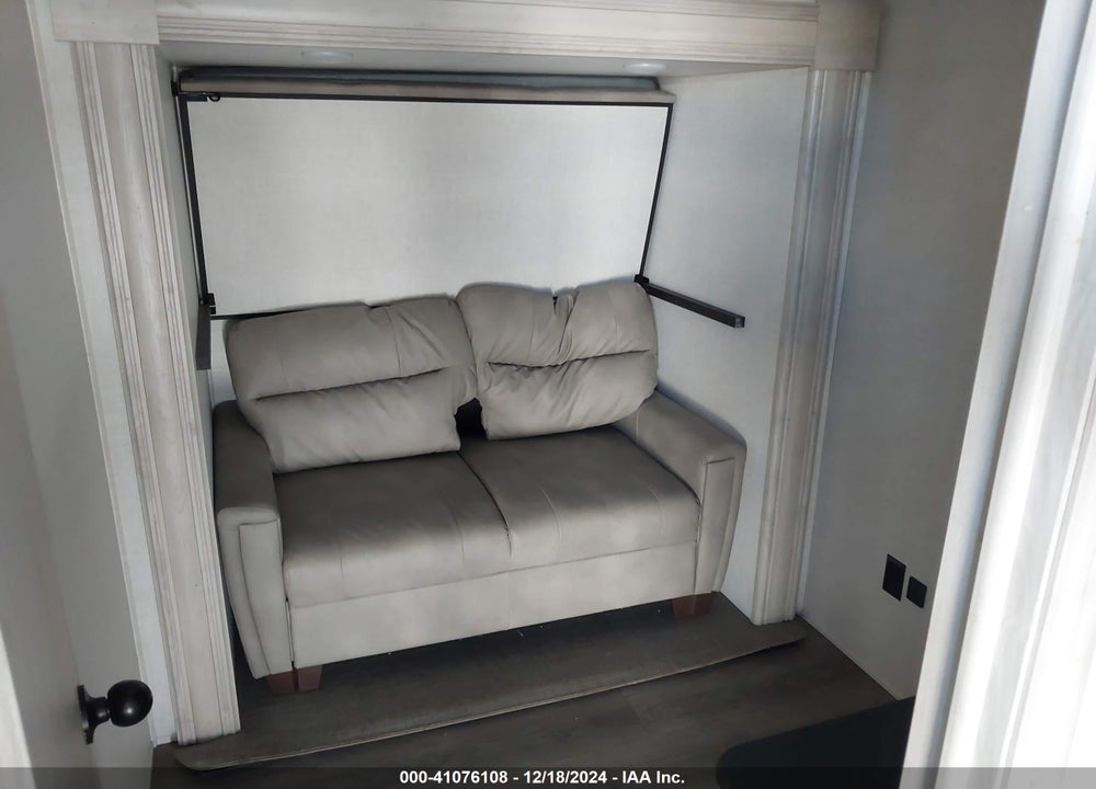 2021 FOREST RIVER TANDERA TRAVEL TRAILER VIN: 5ZT3TD4B8M9010184