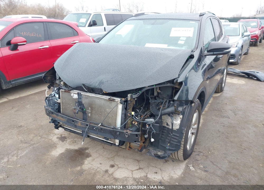 2014 TOYOTA RAV4 XLE VIN: 2T3RFREV1EW174810