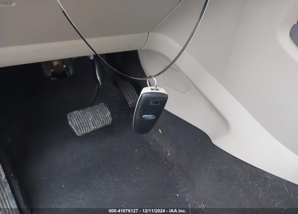 2017 FORD ESCAPE TITANIUM VIN: 1FMCU9JDXHUA37161