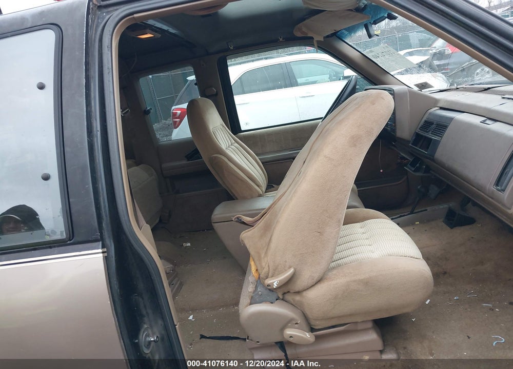 1994 GMC SIERRA K1500 VIN: 2GTEK19KXR1530875