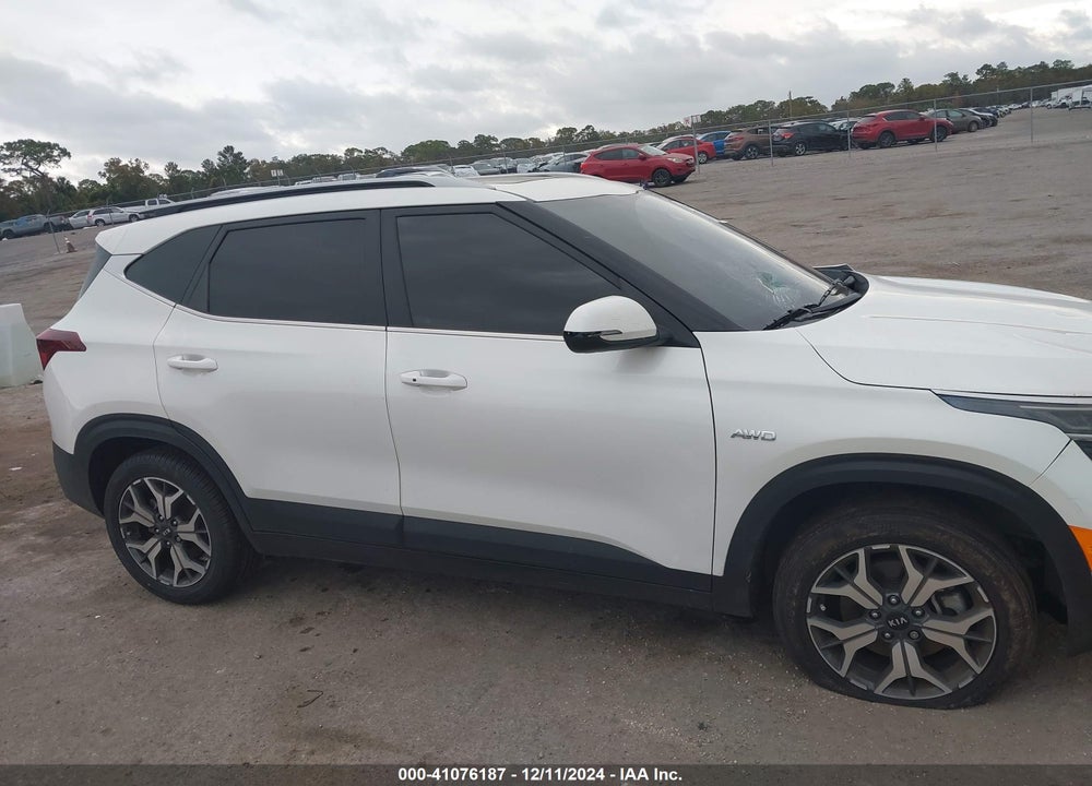 2021 KIA SELTOS EX VIN: KNDERCAAXM7122527