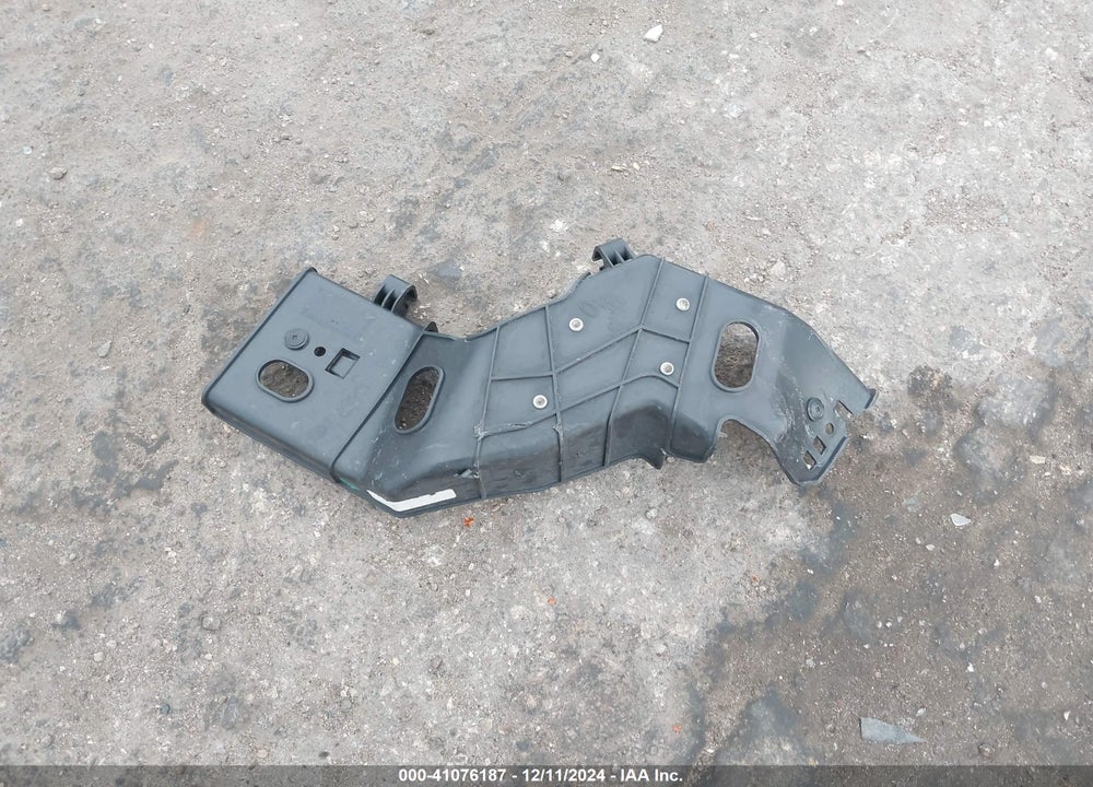 2021 KIA SELTOS EX VIN: KNDERCAAXM7122527