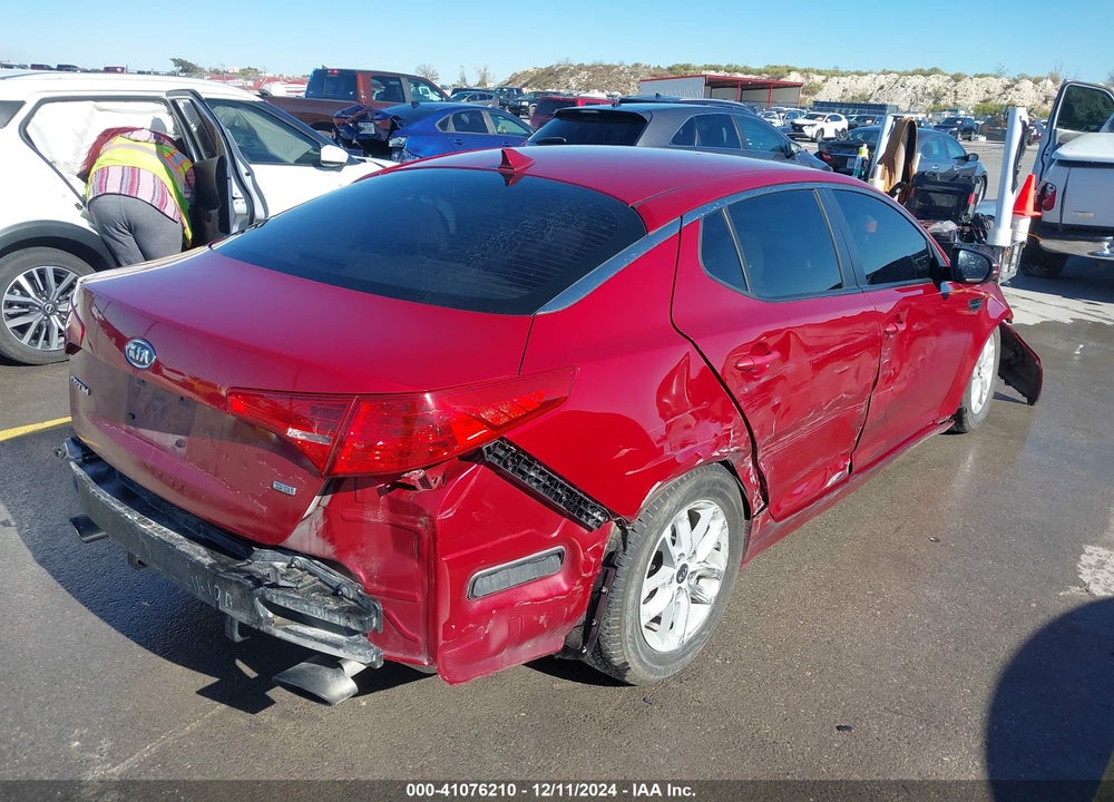 2011 KIA OPTIMA LX VIN: KNAGM4A72B5070219