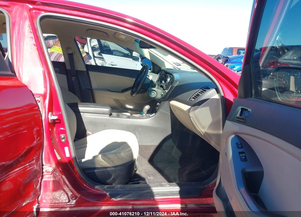 2011 KIA OPTIMA LX VIN: KNAGM4A72B5070219