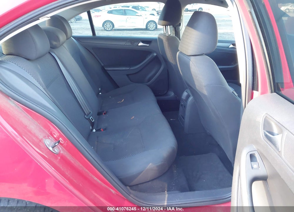 2013 VOLKSWAGEN JETTA 2.0L S VIN: 3VW2K7AJ9DM266362