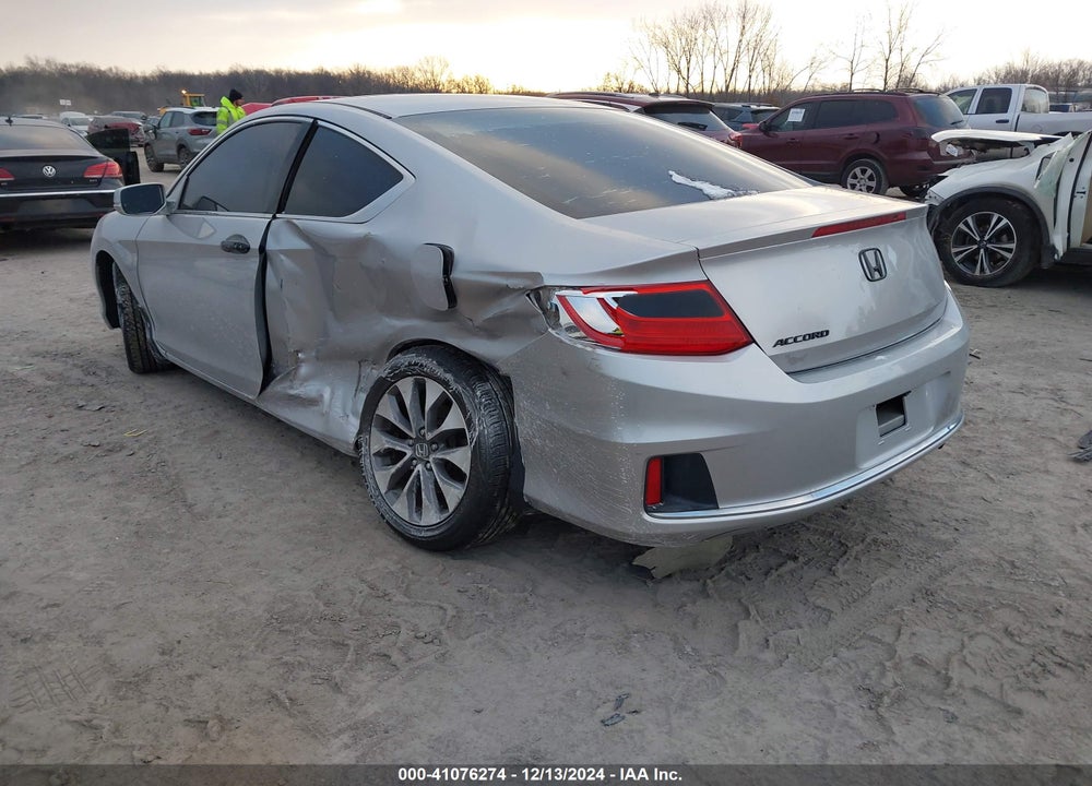 2015 HONDA ACCORD EX VIN: 1HGCT1B71FA009184