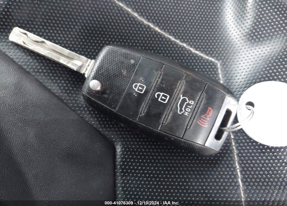 2017 KIA SOUL VIN: KNDJP3A59H7448171