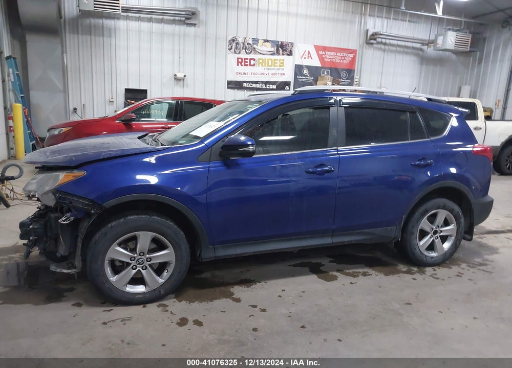2015 TOYOTA RAV4 XLE VIN: 2T3RFREV9FW359639